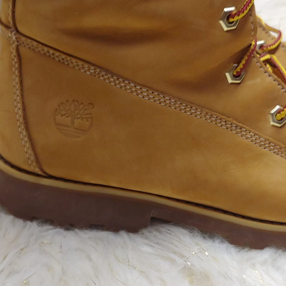 Boots - Picture 2 of 6
